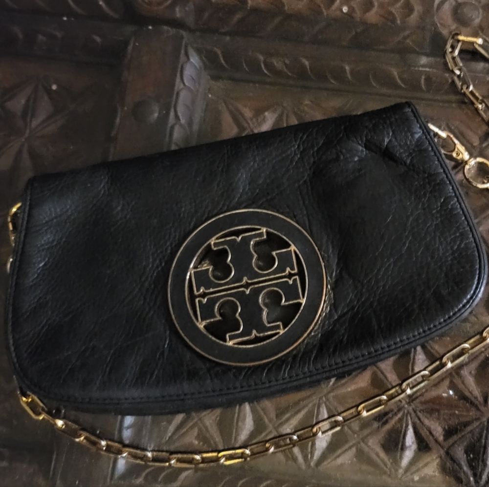 Tory Burch Reva crossbody bag with detachable chain strap